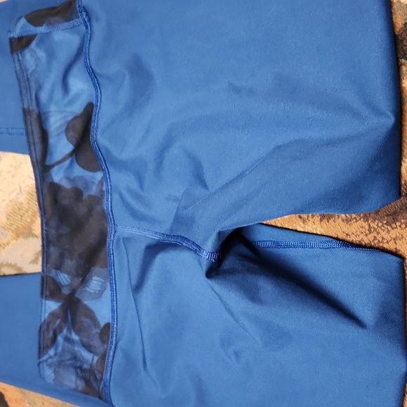 Lululemon Leggings - Picture 6 of 8